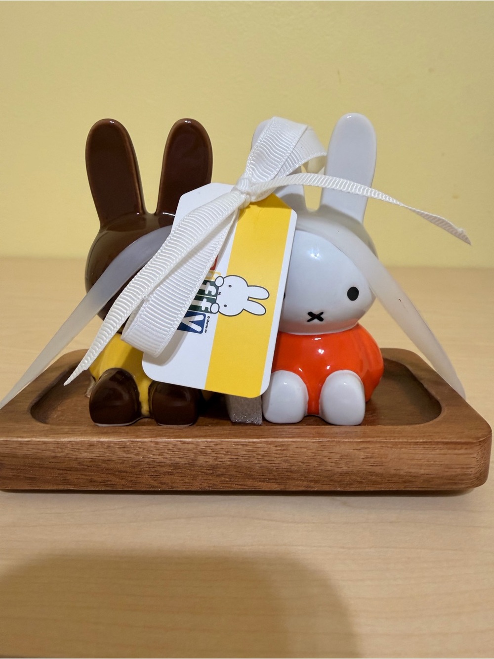 New miffy Ceramic salt pepper shakers Bunny Pair in White and Brown
